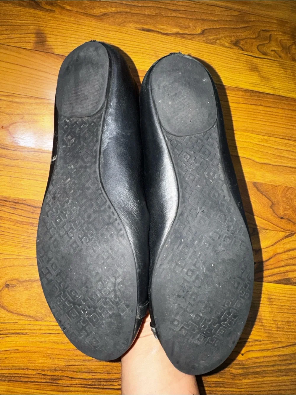 Tony Burch Black Flats size 7.5